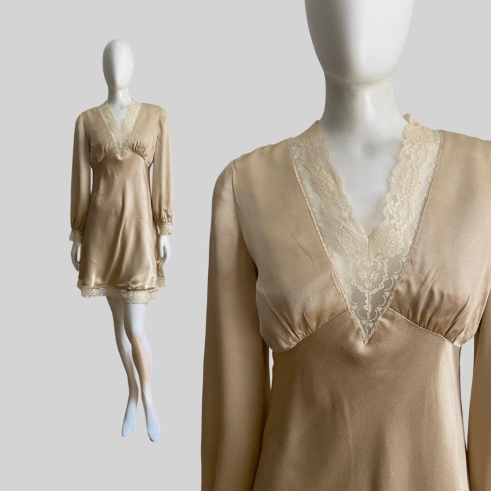 Vintage 1960’s Silk & Lace Long Sleeve Cream Mini Dress 🌸